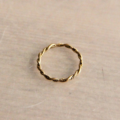 Bazou: RVS minimalistische gevlochten ring - goud